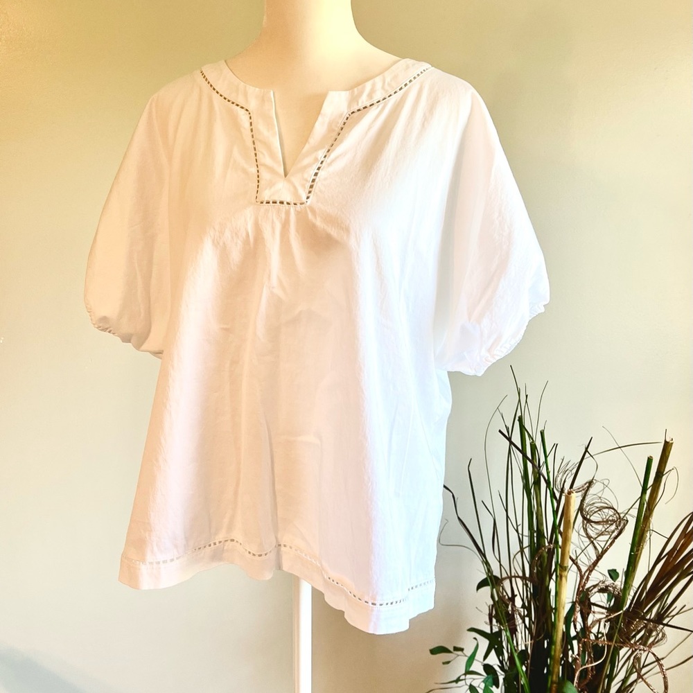 Soft Surroundings White short Sleeve top size Medium